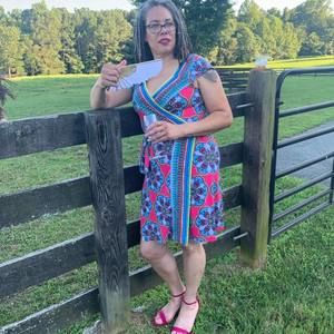 Meet your Posher, Ellen